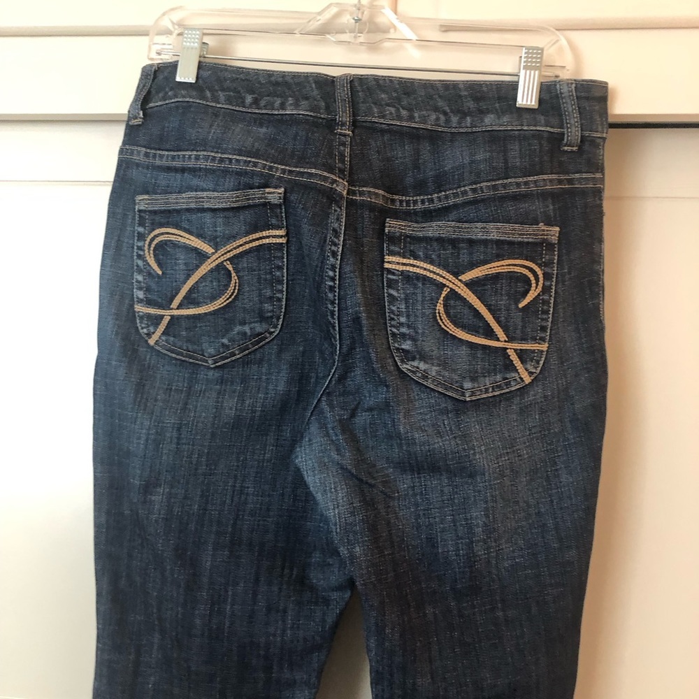 Chico’s Platinum women’s jeans, sz 6 (Chicos sz .5), short, straight leg